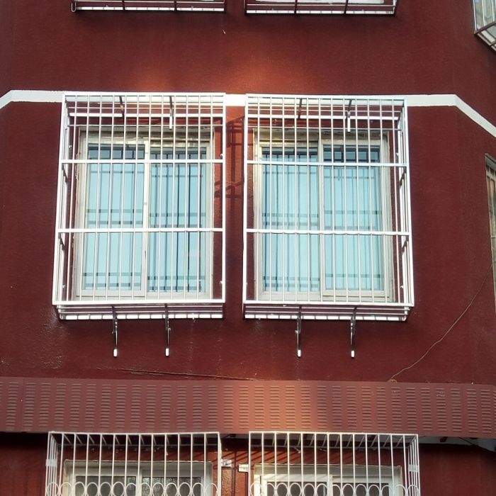 北京西城白纸坊附近定做护窗防盗窗小区安装窗户护网