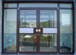 东城区安装铝合金肯德基门换玻璃