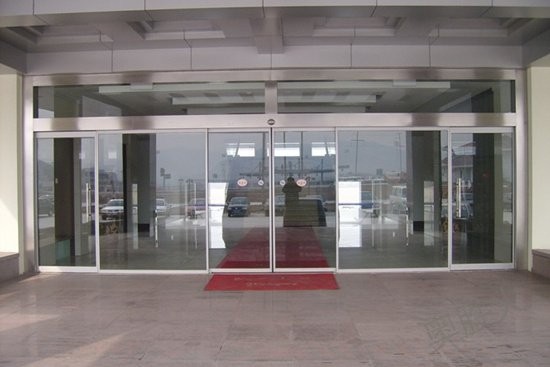 王府井玻璃门换地锁换地弹簧