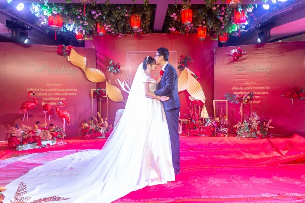 婚纱拍摄婚礼跟拍摄影摄像