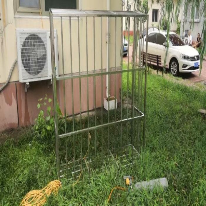 北京西城区官园不锈钢防盗窗防护栏安装防盗网