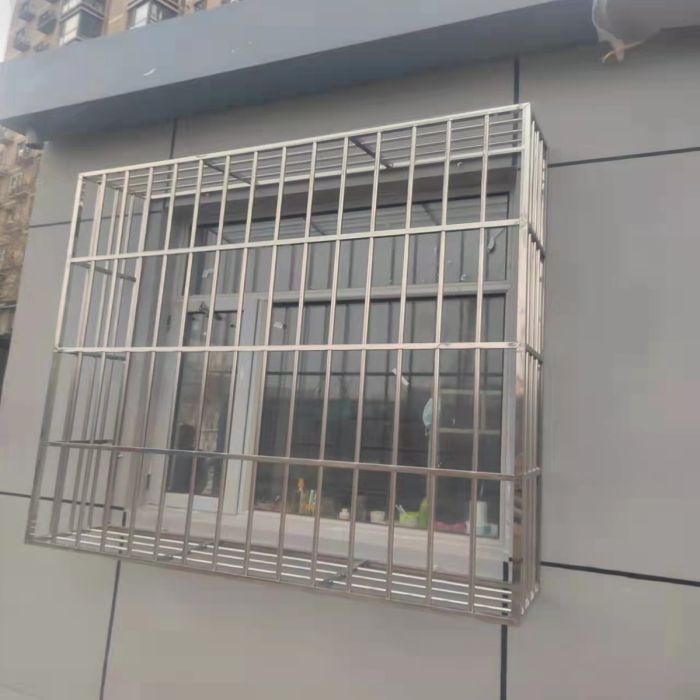 北京西城展览路断桥铝门窗护栏安装窗户防盗窗护窗护网