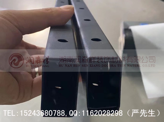 铝方管龙骨厂家/铝圆管龙骨/黑色冲孔龙骨