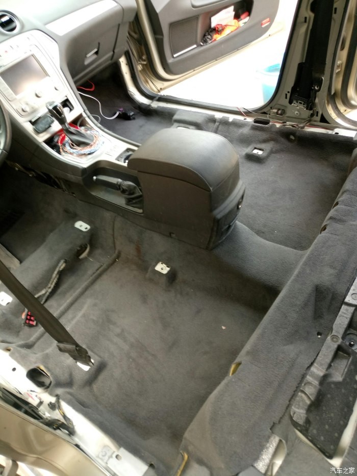 拆除车载gps定位器个人车拆定位