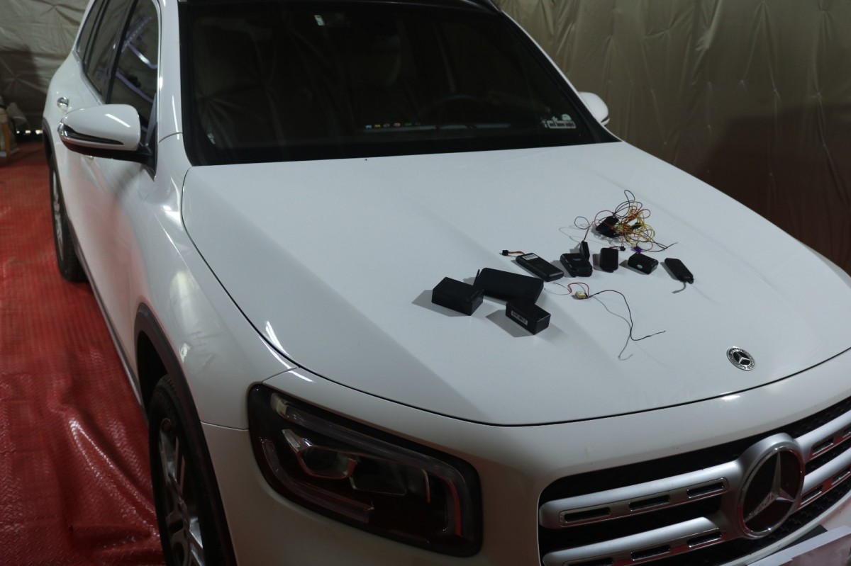 二手车定位检测车载gps定位器拆除无线跟踪定位