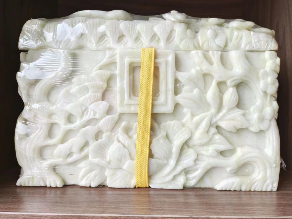 都江堰市殡葬用品，鲜花，花圈，寿衣，骨灰盒，挽联代