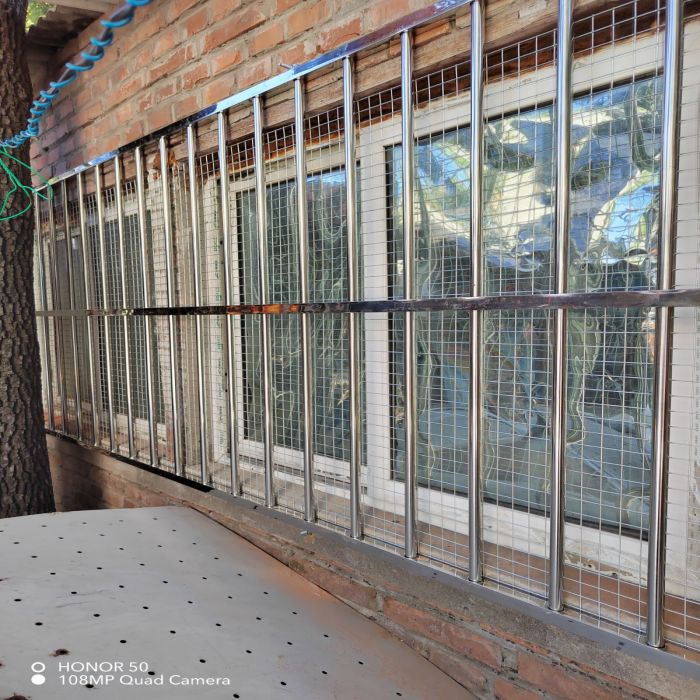 北京西城小西天阳台护栏护网安装窗户防盗窗护窗防盗门